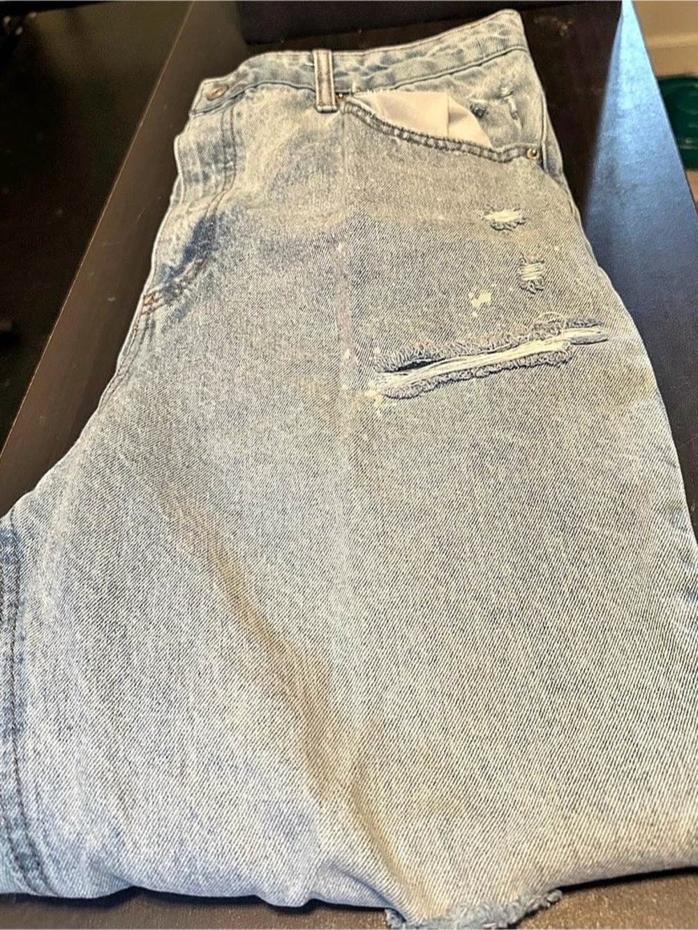 Distressed Boyfriend Jeans in Blue